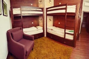 Мини-отель Petrani Central. Место в общем 4-местном номере  2