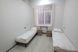 uaHOSTEL 3
