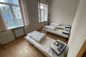 uaHOSTEL 1